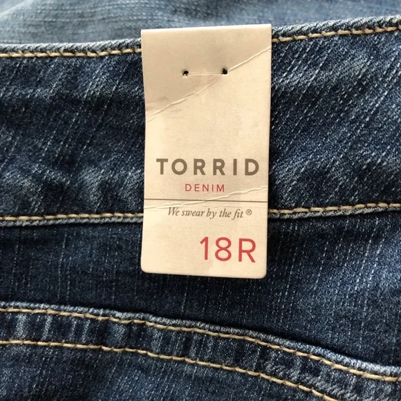 Torrid Jeans Womens 18 R Skinny Skyline Stretch Blue Jeans Comfort Med Dark Wash - Picture 2 of 11